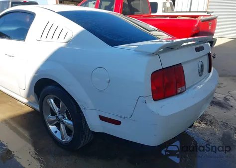 2009 Ford Mustang Gt/Gt Premium from USA, damaged, VIN 1ZVHT82H495127763